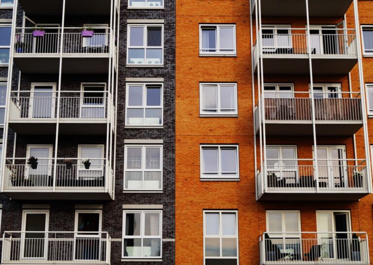 4 Tips to Manage Properties and Social Distancing
